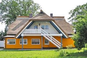 Ferienhaus Brise - Ahabs Kajüte in Wieck Am Darß